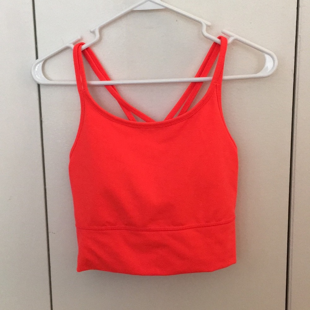 Gap athletic crop with built in bra size M
